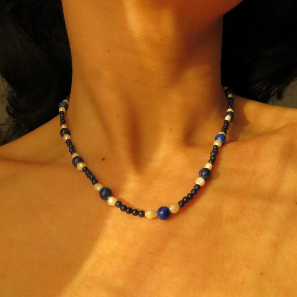 Collier Janaina – lapis-lazuli & perles d’eau douce